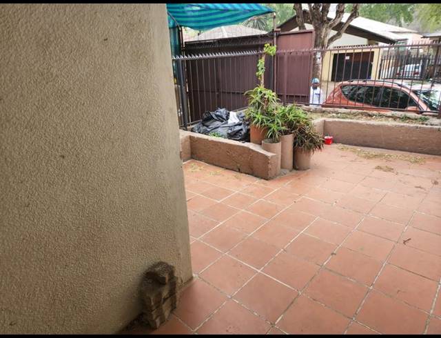 2 BEDROOM PROPERTY TO RENT IN BEZUIDENHOUT VALLEY